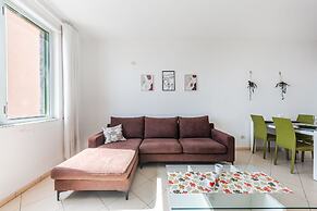 Central Main Square Apartment