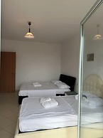 Central Main Square Apartment