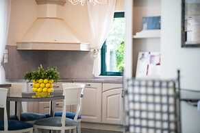 Vouliagmeni Athenian Riviera Villa