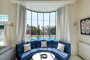 Vouliagmeni Athenian Riviera Villa