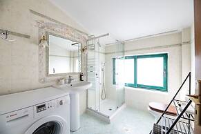 Vouliagmeni Athenian Riviera Villa