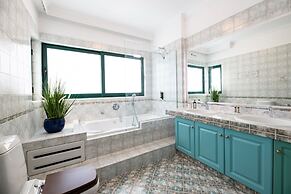 Vouliagmeni Athenian Riviera Villa