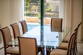 Vouliagmeni Athenian Riviera Villa