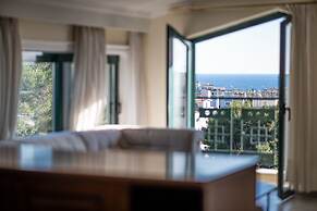 Vouliagmeni Athenian Riviera Villa