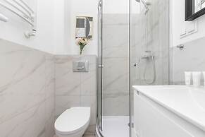 Bright Studio With Balkony by Renters