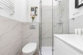 Bright Studio With Balkony by Renters