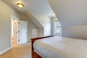 Family-friendly Seattle Getaway: 9 Mi to Downtown!