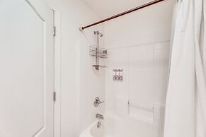 Charming Home w/ Pool - Near Mesa Arts Center!