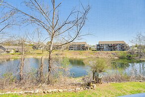 Branson Condo w/ Screened Porch: 4 Mi to Lake!
