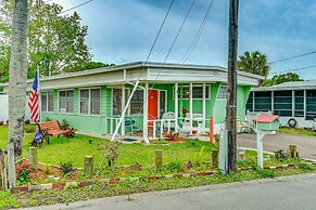 Eclectic Tarpon Springs Home: Bayou Across Street!