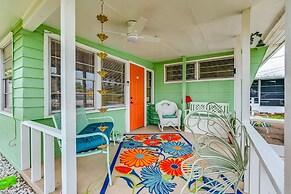 Eclectic Tarpon Springs Home: Bayou Across Street!