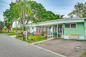Eclectic Tarpon Springs Home: Bayou Across Street!