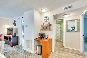 Carolina Beach Condo w/ Balcony & Ocean Access!