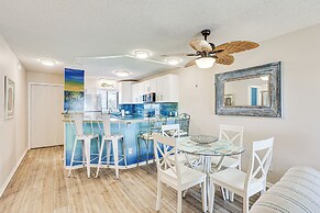 Carolina Beach Condo w/ Balcony & Ocean Access!