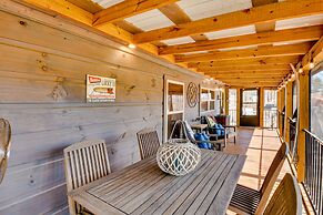 Waterfront Seneca Cabin ~ 4 Mi to Boat Launch!