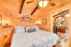 Waterfront Seneca Cabin ~ 4 Mi to Boat Launch!