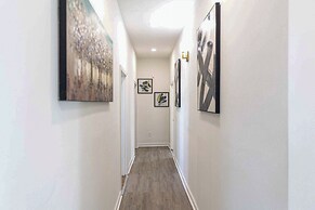 Stylish Home ~ 2 Mi to Jackson State & Belhaven!