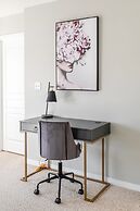 Luxury 3BR Townhome Private Gym BBQ