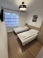 Május 1 Vendégház - Torony