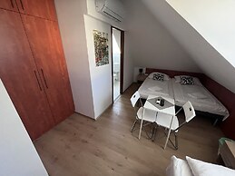 Május 1 Vendégház - Torony