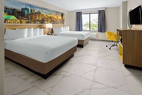 Days Inn By Wyndham Staten Island