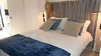 Casa Louise Suites and Spas