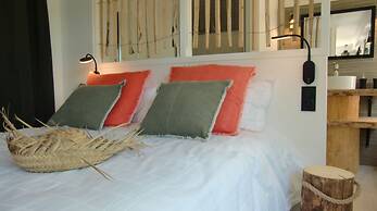 Casa Louise Suites and Spas