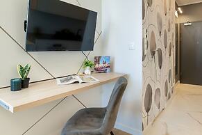 Apartment With Balcony by Renters