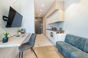Apartment With Balcony by Renters