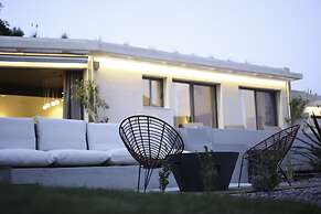 Theros Villas With Private Pool