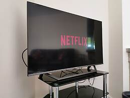 3bed Full House - Free Parking - Family Friendly!