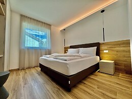 Adige Apartments