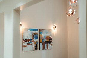 Lifestyle and Suites