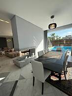 Villa with Pool-Allegria-Sheikh Zayed