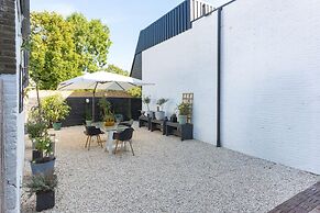 Luxurious Apartment in a Historical Monument