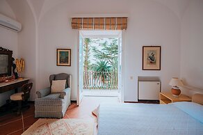 Villa White by Elite Villas