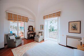 Villa White by Elite Villas