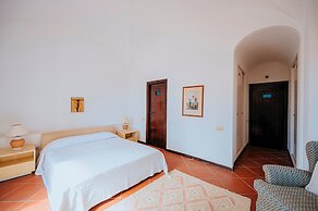 Villa White by Elite Villas