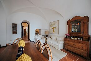 Villa White by Elite Villas