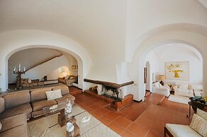 Villa White by Elite Villas