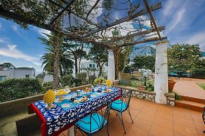 Villa White by Elite Villas