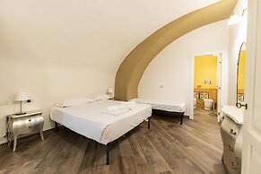 Via Carlo De Cesare 56 - Camera 2