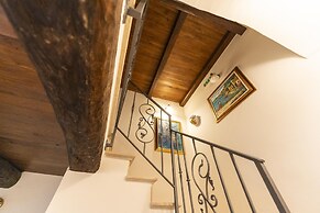 Via Carlo De Cesare 56 - Camera 2