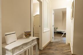 Via Carlo De Cesare 56 - Camera 2