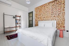 Cozy Flat With Balcony 5 min to Galata Tower