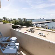 Vista Mar Bay Views Close to Miami Attractions