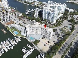 Vista Mar Bay Views Close to Miami Attractions