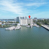 Vista Mar Bay Views Close to Miami Attractions