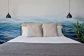 Bayshore Bliss- Cozy Space Pool Views