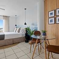 Bayshore Bliss- Cozy Space Pool Views